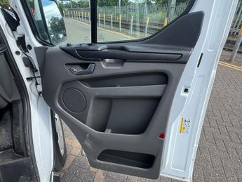 Ford Transit Custom 2.0 320 EcoBlue Trend Kombi Double Cab 5dr Diesel Manual L2 H1 E
