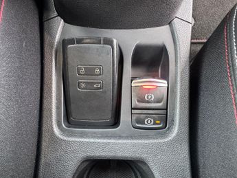 Renault Clio 1.3 TCe RS Line Hatchback 5dr Petrol EDC Euro 6 (s/s) (130 ps)