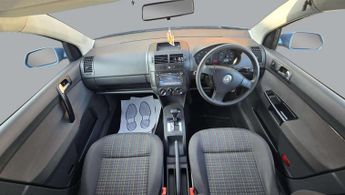 Volkswagen Polo S 5-Door
