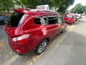 Nissan Qashqai TEKNA PLUS 2 5-Door