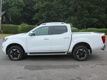 Nissan Navara 2.3 dCi Tekna Pickup Double Cab 4dr Diesel Auto 4WD Euro 6 (190 