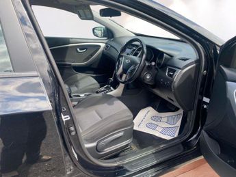 Hyundai i30 1.6 CRDi Active Auto Euro 5 5dr