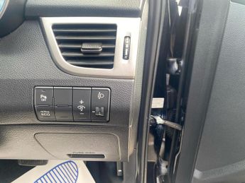 Hyundai i30 1.6 CRDi Active Auto Euro 5 5dr