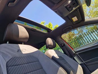 Volkswagen Golf 2.0 TDI BlueMotion Tech R-Line Hatchback 5dr Diesel DSG Euro 6 (