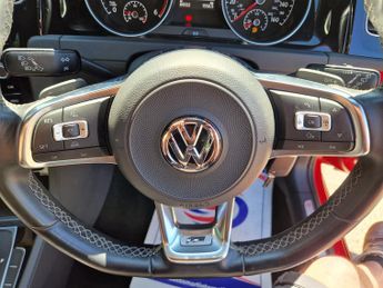 Volkswagen Golf 2.0 TDI BlueMotion Tech R-Line Hatchback 5dr Diesel DSG Euro 6 (