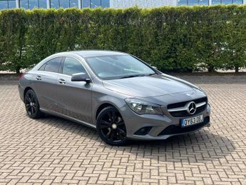 Mercedes CLA CLA180 SPORT 4-Door