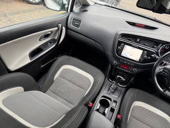 Kia Ceed 1.6 CRDi 3 Hatchback 5dr Diesel DCT Euro 6 (s/s) (134 bhp)