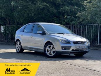 Ford Focus 1.6 Zetec Climate Hatchback 5dr Petrol Automatic (184 g/km, 99 b