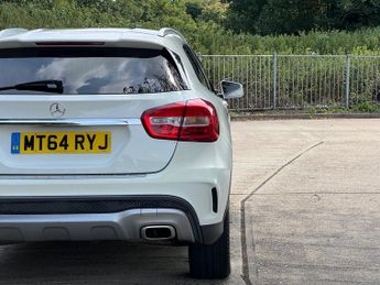 Mercedes-Benz GLA 2.1 GLA200 CDI AMG Line SUV 5dr Diesel 7G-DCT Euro 6 (s/s) (136 