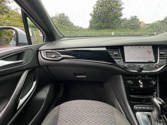 Vauxhall Astra 1.4i Turbo SRi Nav Hatchback 5dr Petrol Auto Euro 6 (s/s) (150 p