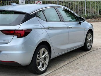 Vauxhall Astra 1.4i Turbo SRi Nav Hatchback 5dr Petrol Auto Euro 6 (s/s) (150 p