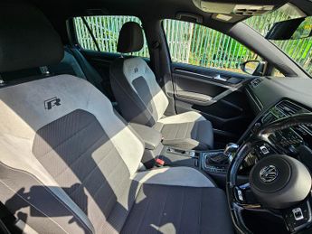Volkswagen Golf 2.0 TSI BlueMotion Tech R Hatchback 5dr Petrol DSG 4Motion Euro 