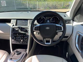 Land Rover Discovery Sport 2.0 TD4 HSE Black SUV 5dr Diesel Auto 4WD Euro 6 (s/s) (180 ps)