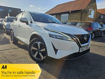 Nissan Qashqai 1.3 DIG-T MHEV N-Connecta SUV 5dr Petrol Hybrid XTRON 4WD Euro 6