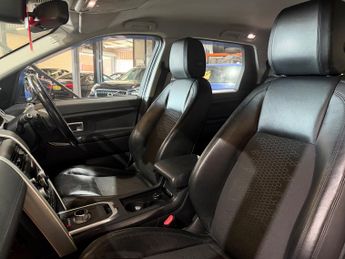 Land Rover Discovery Sport 2.0 TD4 SE Tech SUV 5dr Diesel Auto 4WD Euro 6 (s/s) (180 ps)