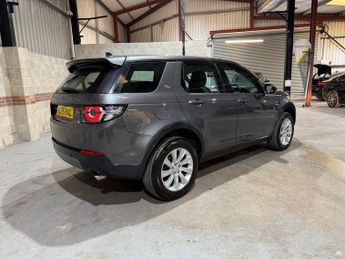 Land Rover Discovery Sport 2.0 TD4 SE Tech SUV 5dr Diesel Auto 4WD Euro 6 (s/s) (180 ps)