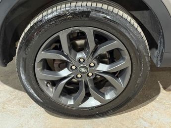 Land Rover Discovery Sport 2.0 TD4 Landmark SUV 5dr Diesel Auto 4WD Euro 6 (s/s) (180 ps)