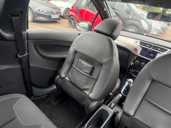 DS DS 3 1.2 PureTech Chic Hatchback 3dr Petrol Manual Euro 6 (82 ps)