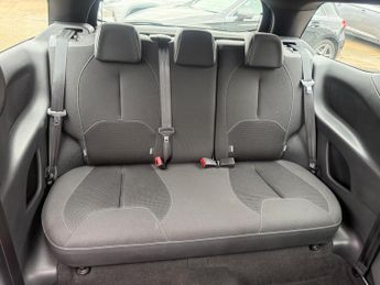 DS DS 3 1.2 PureTech Chic Hatchback 3dr Petrol Manual Euro 6 (82 ps)