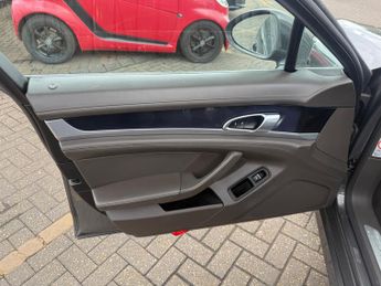 Porsche Panamera 3.0 V6 E-Hybrid S Hatchback 5dr Petrol Plug-in Hybrid TiptronicS