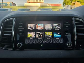 Skoda Karoq 1.5 TSI ACT SE Drive SUV 5dr Petrol DSG Euro 6 (s/s) (150 ps)