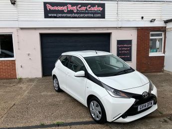 Toyota AYGO X-Play VVT-i 5 Dr X-Shift Auto 