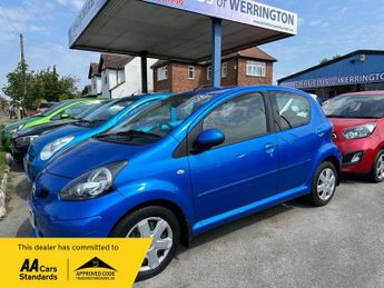Toyota AYGO 1.0 VVT-i Blue Hatchback 5dr Petrol Manual Euro 4 (67 bhp)