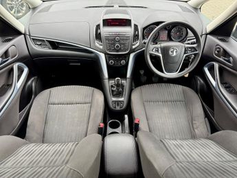 Vauxhall Zafira Tourer 1.4i Turbo Exclusiv MPV 5dr Petrol Manual Euro 6 (140 ps)