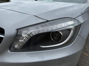 Mercedes-Benz A Class 2.1 A220 CDI AMG Sport Hatchback 5dr Diesel 7G-DCT Euro 6 (s/s) 
