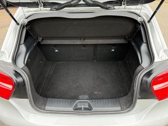 Mercedes-Benz A Class 2.1 A220 CDI AMG Sport Hatchback 5dr Diesel 7G-DCT Euro 6 (s/s) 