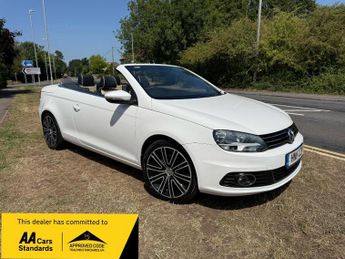 Volkswagen Eos EXCLUSIVE TDI BLUEMOTION TECHNOLOGY 2-Door JUST 55k 10 VW MAIN D