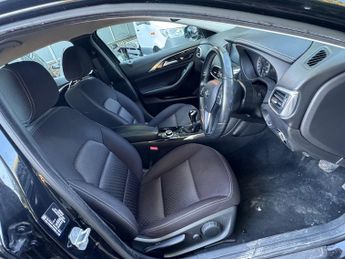 Infiniti Q30 1.5d Business Executive Hatchback 5dr Diesel Manual Euro 6 (s/s)