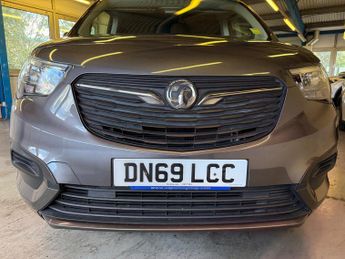 Vauxhall Combo 1.5 Turbo D 2000 Sportive Panel Van 4dr Diesel Manual L1 H1 Euro