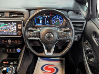 Nissan LEAF 160kW e+ N-Connecta 62kWh 5dr Auto/Manufacturers Warranty 03/202