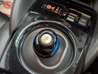 Nissan LEAF 160kW e+ N-Connecta 62kWh 5dr Auto/Manufacturers Warranty 03/202