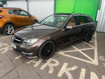 Mercedes-Benz C Class C220 CDI BlueEFFICIENCY AMG Sport 5dr Auto