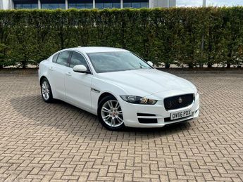 Jaguar XE GTDI PRESTIGE 4-Door