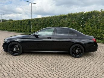 Mercedes-Benz E Class E 220 D AMG LINE 4-Door