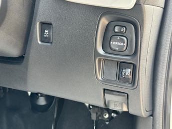 Toyota Aygo 1.0 VVT-i X-Clusiv 3 5dr x-shift