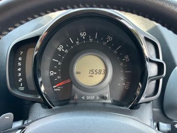Toyota Aygo 1.0 VVT-i X-Clusiv 3 5dr x-shift