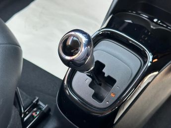 Toyota Aygo 1.0 VVT-i X-Clusiv 3 5dr x-shift