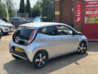 Toyota Aygo 1.0 VVT-i X-Clusiv 3 5dr x-shift