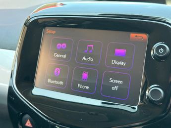 Toyota Aygo 1.0 VVT-i X-Clusiv 3 5dr x-shift