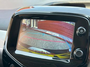 Toyota Aygo 1.0 VVT-i X-Clusiv 3 5dr x-shift