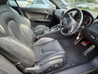 Audi TT 1.8l TFSI PETROL -Automatic-Ulez/Caz pass-Free 15months gold war