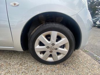 Nissan Micra 1.2 12V Acenta Hatchback 5dr Petrol CVT Euro 5 (80 ps)