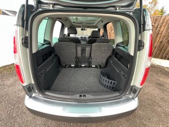 Skoda Roomster SE TSI DSG 5-Door