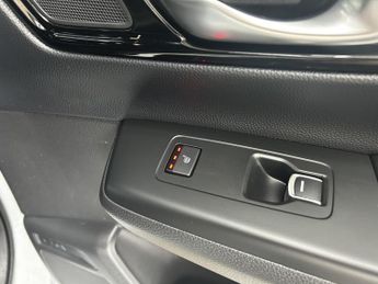 Honda CR-V 2.0 17.7kWh Advance Tech SUV Petrol Plug-in Hybrid eCVT Euro 6 (