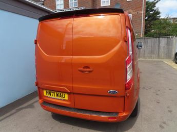 Ford Transit Custom 320 LIMITED 2.0 ECOBLUE 182 AUTOMATIC AIR CON CRUISE F+R SENSORS