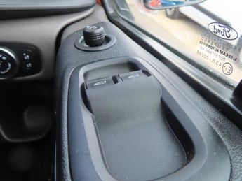 Ford Transit Custom 320 LIMITED 2.0 ECOBLUE 182 AUTOMATIC AIR CON CRUISE F+R SENSORS